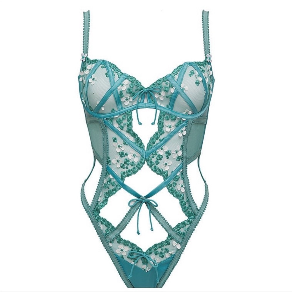 🤍 For Love & Lemons Daisy Embroidered Bodysuit NEW 38D